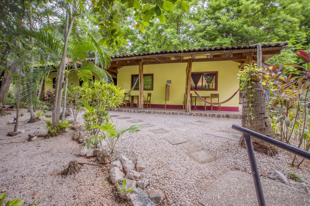 Indra Inn Плайя-Гранде Экстерьер фото