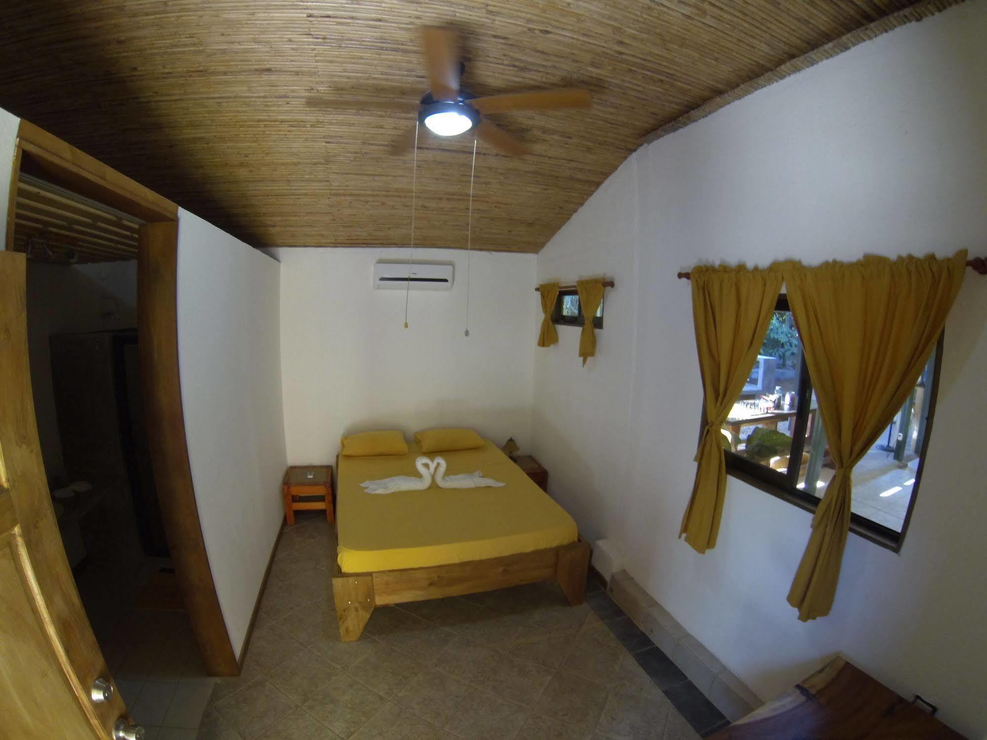 Indra Inn Плайя-Гранде Экстерьер фото